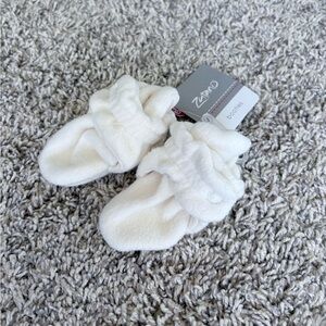 🤍Zutano Cozie Fleece Baby Booties in Cream NWT